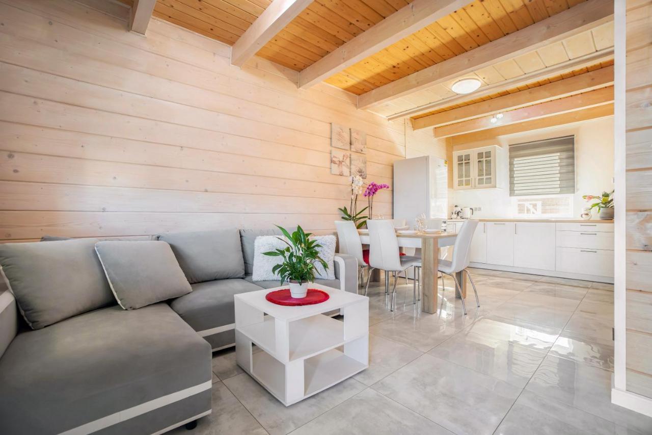 Villa Daglezja Vip Kołczewo Exterior foto